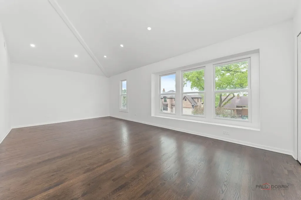 607 South Cedar Avenue Elmhurst IL 60126