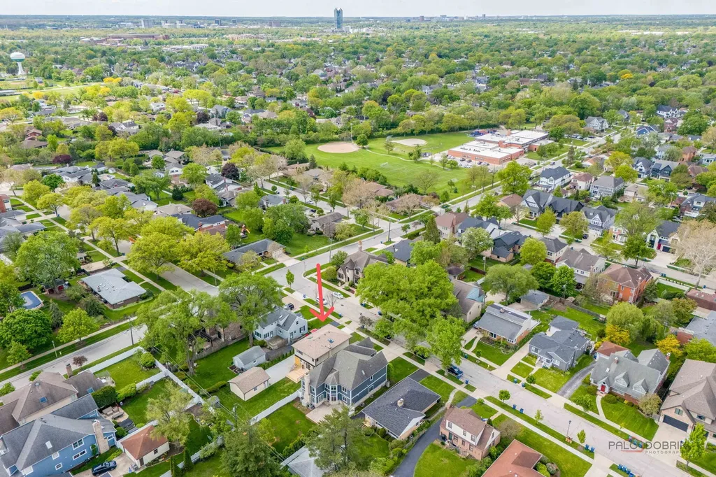607 South Cedar Avenue Elmhurst IL 60126