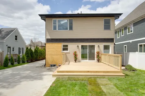 607 South Cedar Avenue Elmhurst IL 60126