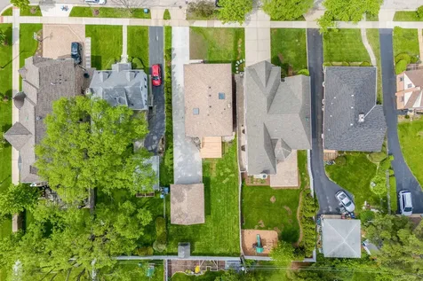 607 South Cedar Avenue Elmhurst IL 60126
