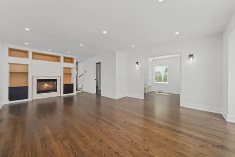 607 South Cedar Avenue Elmhurst IL 60126