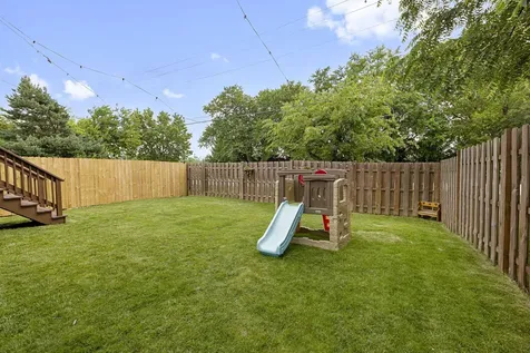 1273 Karyn Lane Grayslake IL 60030