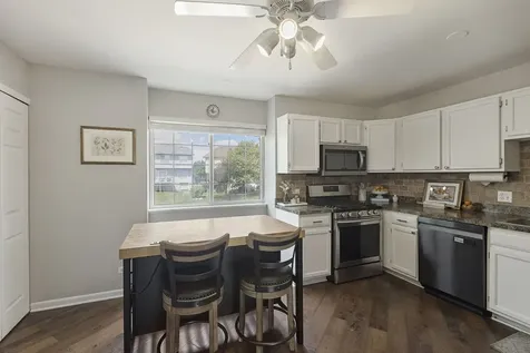1273 Karyn Lane Grayslake IL 60030