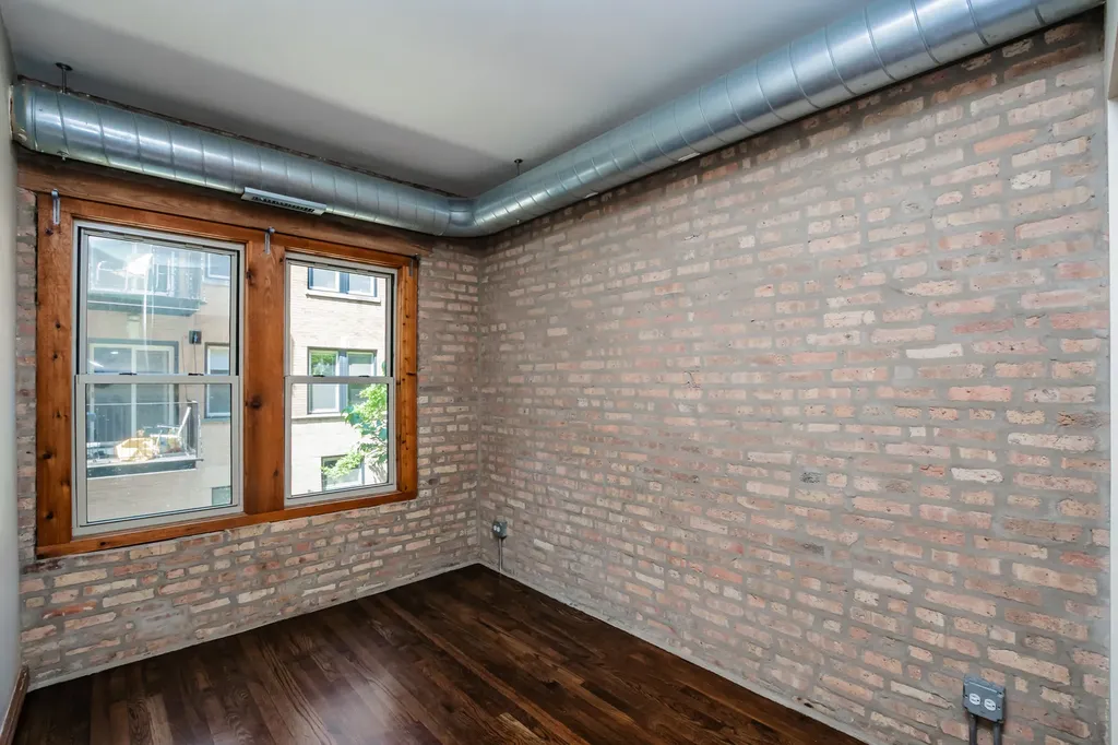 1223 West Greenleaf Avenue Chicago IL 60626