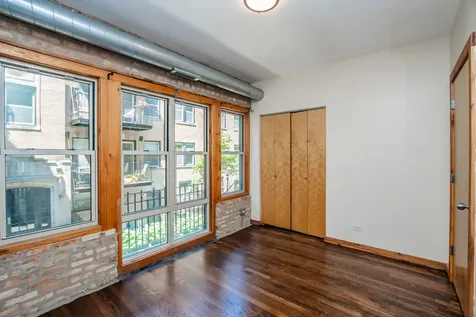 1223 West Greenleaf Avenue Chicago IL 60626