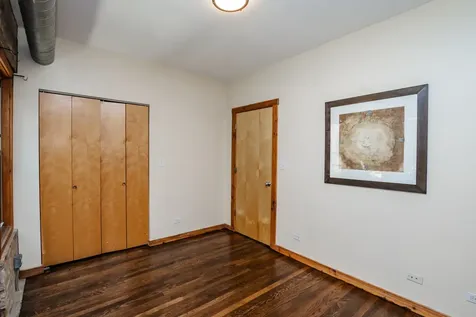 1223 West Greenleaf Avenue Chicago IL 60626