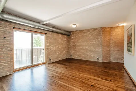 1223 West Greenleaf Avenue Chicago IL 60626