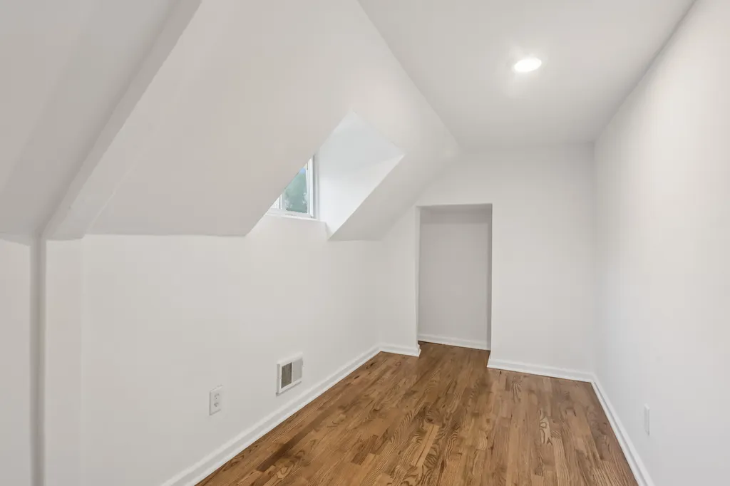 311 East 120th Place Chicago IL 60628