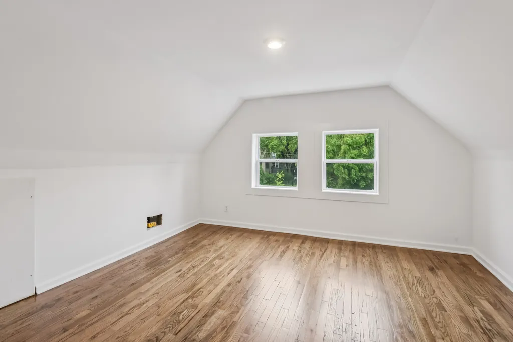 311 East 120th Place Chicago IL 60628