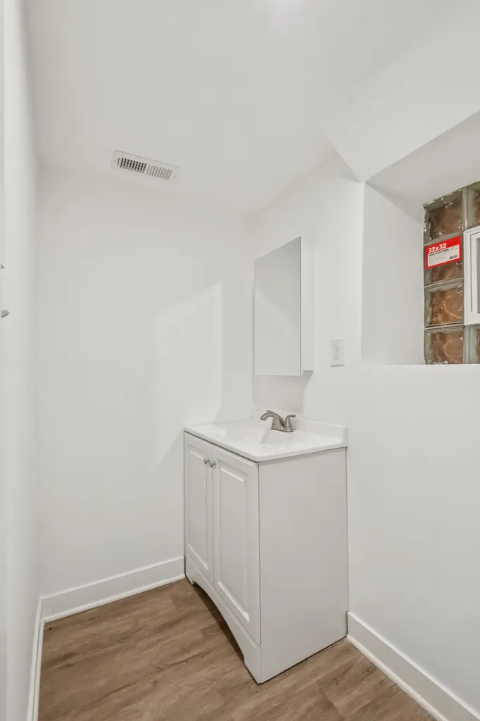 311 East 120th Place Chicago IL 60628