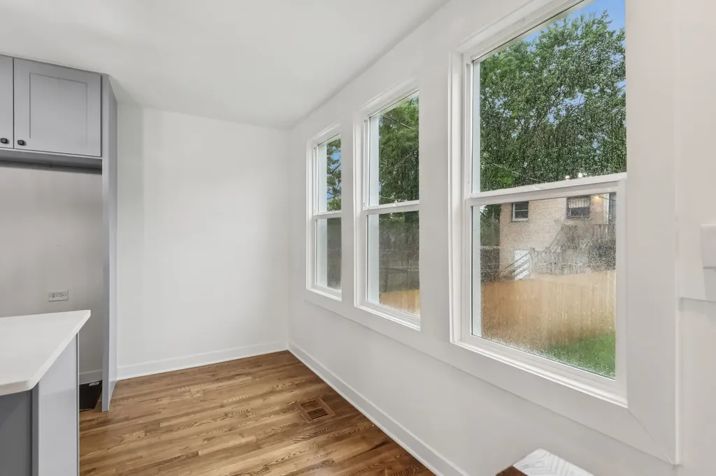 311 East 120th Place Chicago IL 60628