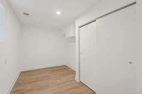 311 East 120th Place Chicago IL 60628