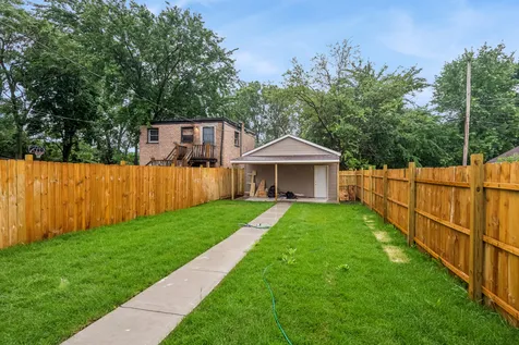 311 East 120th Place Chicago IL 60628