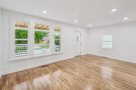 311 East 120th Place Chicago IL 60628