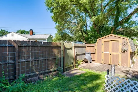 961 24TH Avenue Rock Island IL 61201