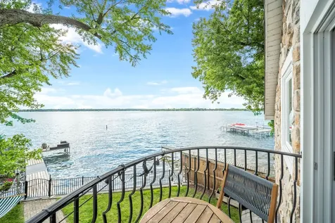 68 Lake Lane Fox Lake IL 60020