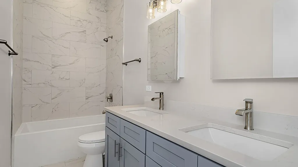 1815 West 19th Street Chicago IL 60608