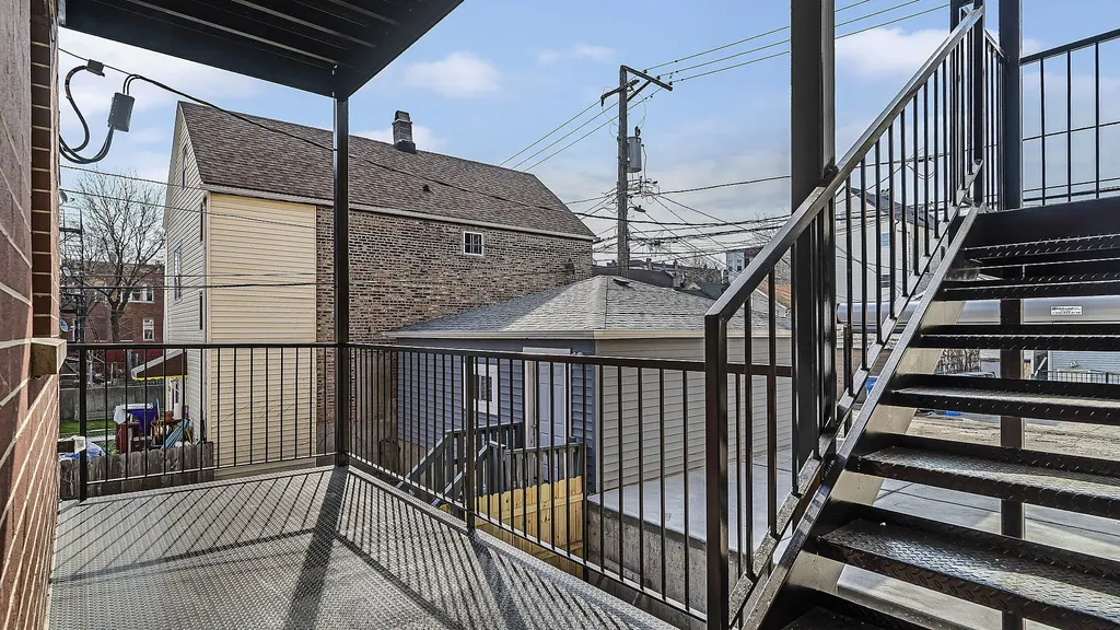 1815 West 19th Street Chicago IL 60608