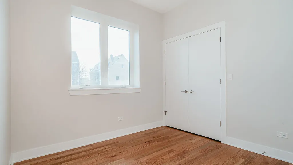 1815 West 19th Street Chicago IL 60608
