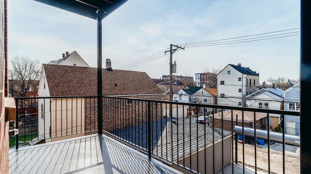 1815 West 19th Street Chicago IL 60608