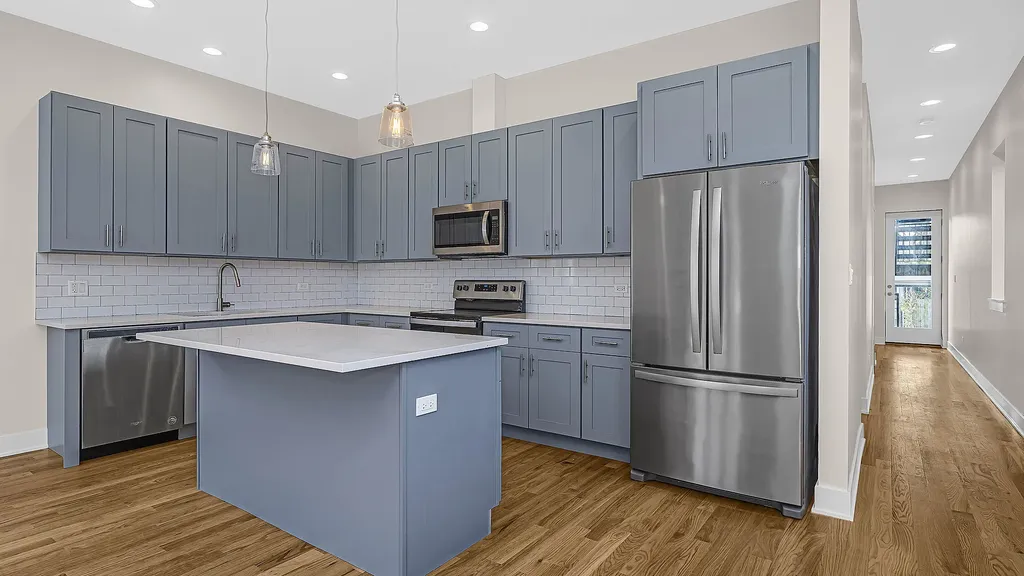 1815 West 19th Street Chicago IL 60608