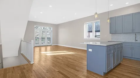 1815 West 19th Street Chicago IL 60608