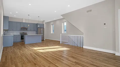1815 West 19th Street Chicago IL 60608