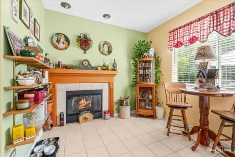 2516 Concord Court Montgomery IL 60538