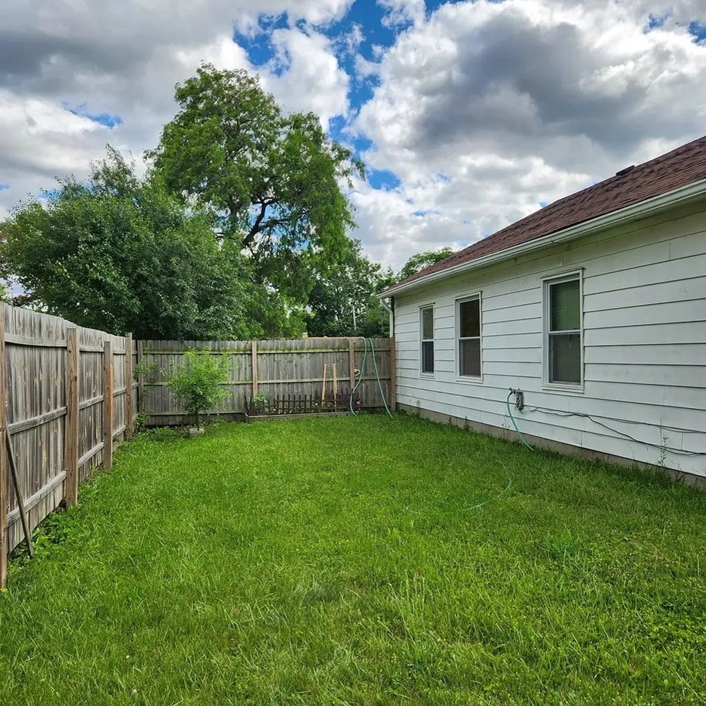 512 Cherry Circle Glenview IL 60025