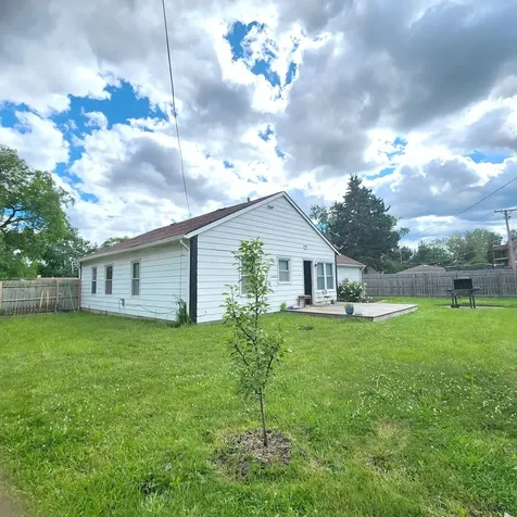512 Cherry Circle Glenview IL 60025