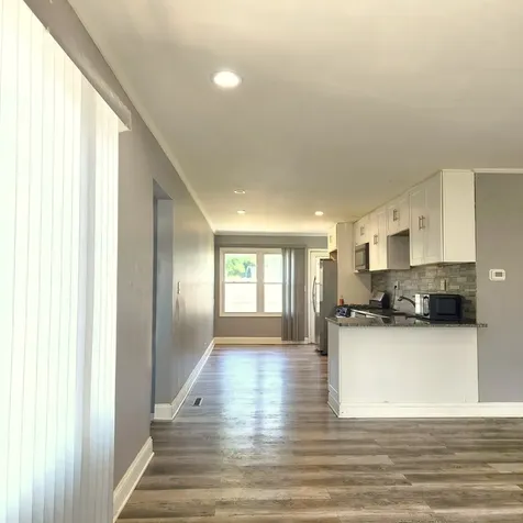 512 Cherry Circle Glenview IL 60025