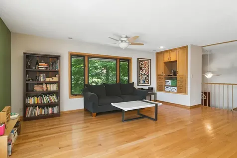 26736 North Circle Drive Mundelein IL 60060