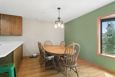 26736 North Circle Drive Mundelein IL 60060