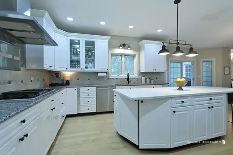 23475 West Newhaven Drive Hawthorn Woods IL 60047