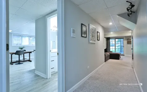 23475 West Newhaven Drive Hawthorn Woods IL 60047
