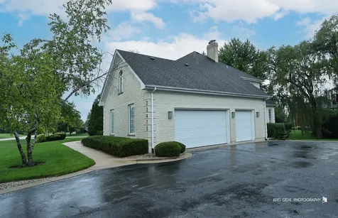 23475 West Newhaven Drive Hawthorn Woods IL 60047