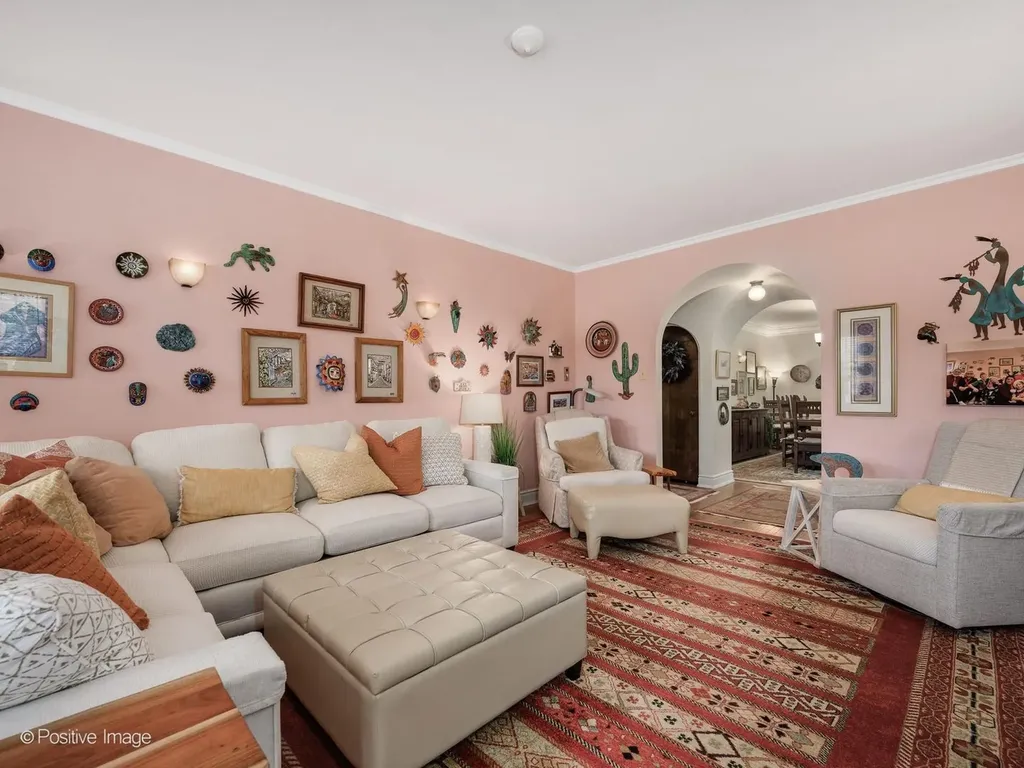 2500 West Farwell Avenue Chicago IL 60645