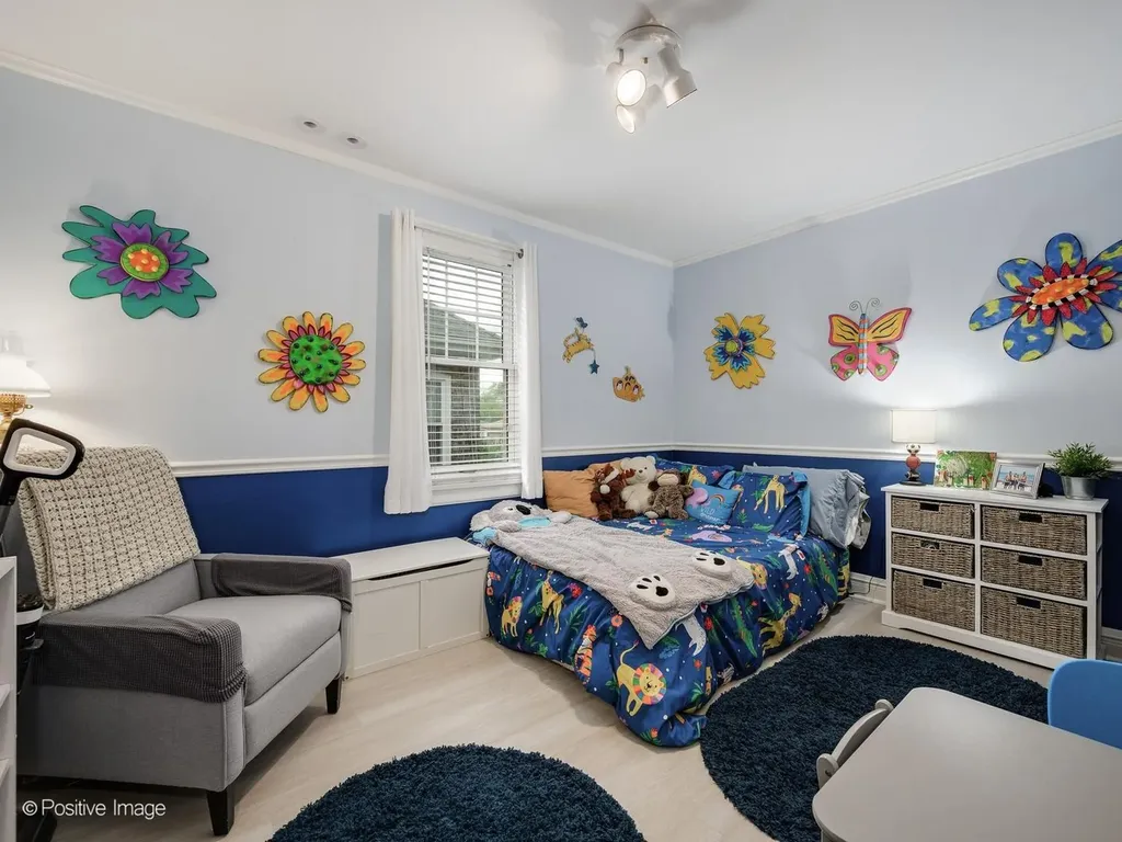 2500 West Farwell Avenue Chicago IL 60645