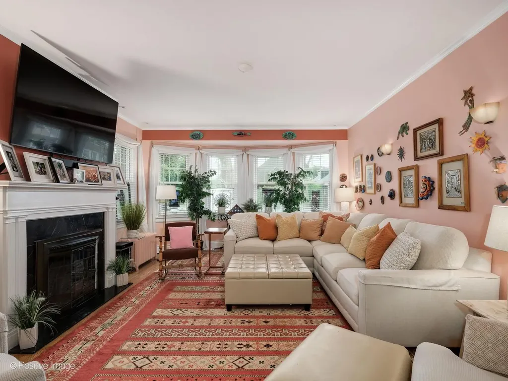 2500 West Farwell Avenue Chicago IL 60645