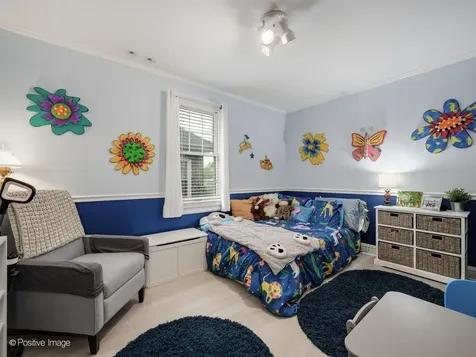 2500 West Farwell Avenue Chicago IL 60645