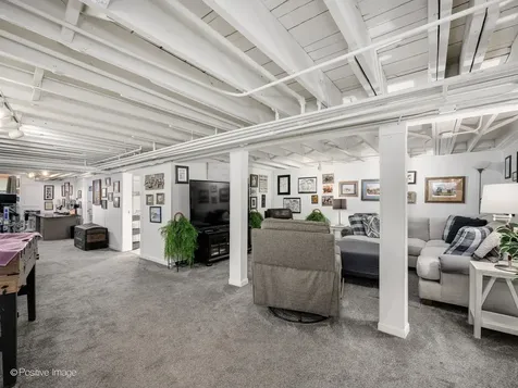 2500 West Farwell Avenue Chicago IL 60645