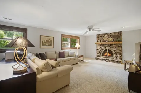 5530 Greenwood Street Morton Grove IL 60053