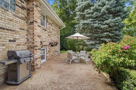 5530 Greenwood Street Morton Grove IL 60053