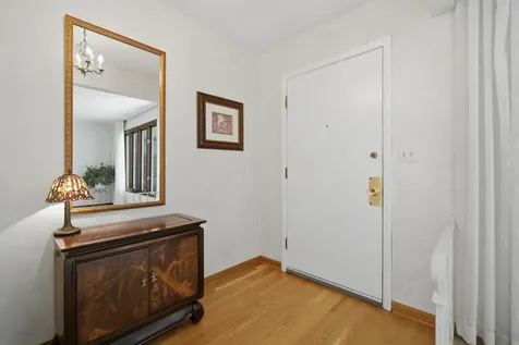 5530 Greenwood Street Morton Grove IL 60053
