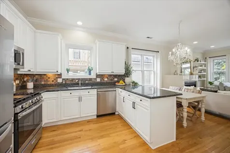 1951 West Melrose Street Chicago IL 60657