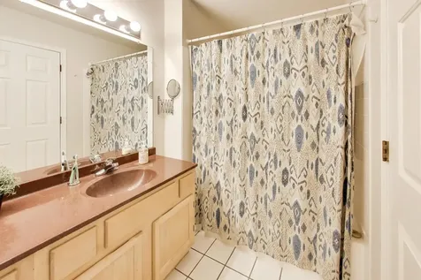 107 Welwyn Street Lake Bluff IL 60044