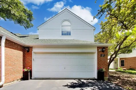107 Welwyn Street Lake Bluff IL 60044