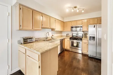 107 Welwyn Street Lake Bluff IL 60044