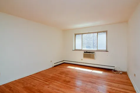 2629 North Hampden Court Chicago IL 60614