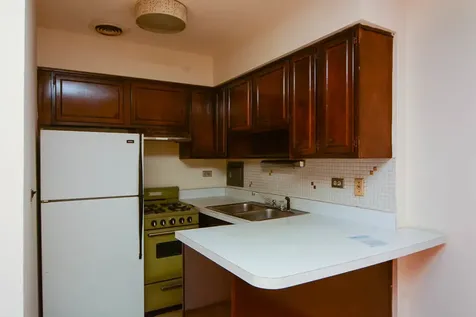 2629 North Hampden Court Chicago IL 60614